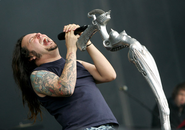 jonathan davis korn fields of rock festival