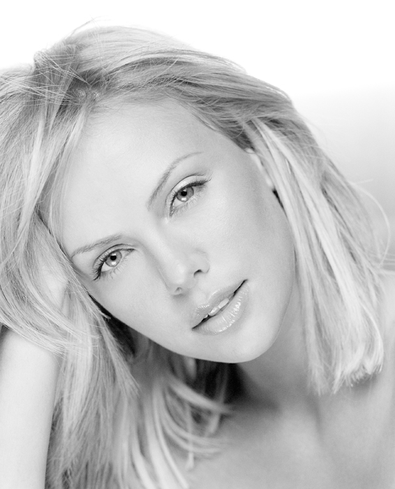 Charlize%20Theron%20-%20Firooz%20Zahedi%20Photoshoot%2020.jpg