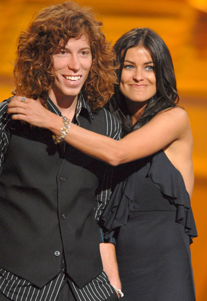 Кармен Электра Carmen Electra сноубордист Шон Уайт Shaun White ESPY Awards