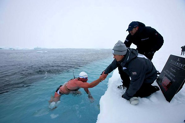lewis gordon pugh рекорд по плаванию в ледяной воде