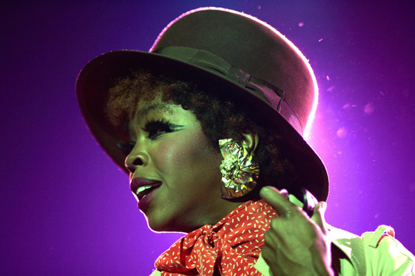 Лорин Хилл (Lauryn Hill) выступает на концерте в Амстердаме