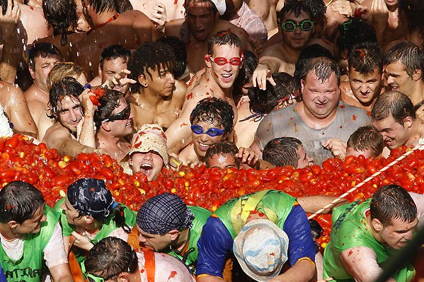 томатина один из самых необычных угарных праздников мира