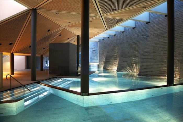 новый архитектурный объем Wellness Berg Oase добавлен к Tschuggen Grand Hotel in Arosa