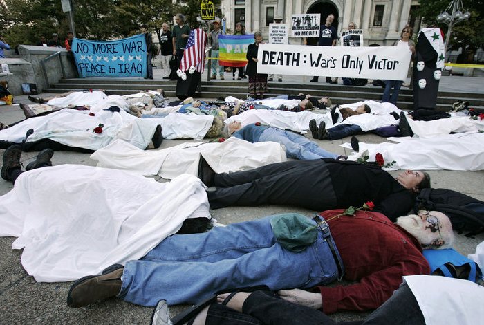 die in philadelphia протест против войны в ираке