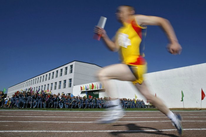 эстафета в тюрьме в чанчун changchun relay race