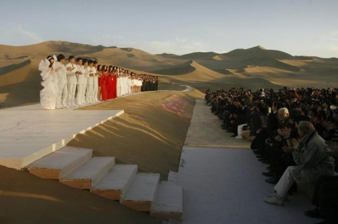 pierre cardin fashion show in desert in china