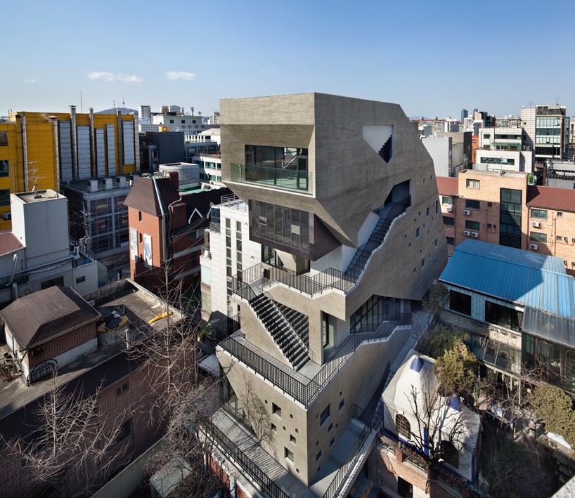 «Вырезанный» дом в Сеуле