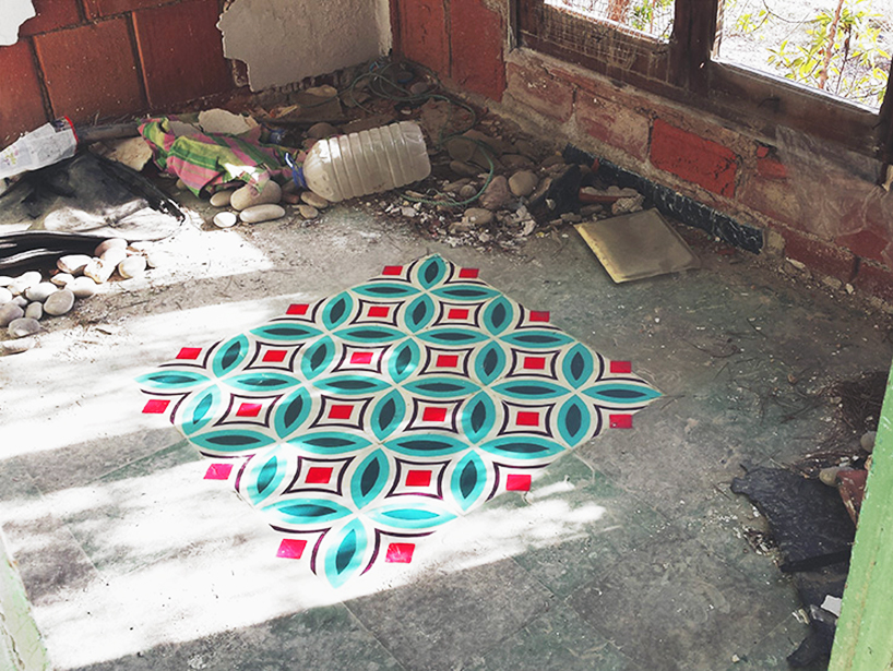 Узоры на полу в заброшенных зданиях от Javier de Riba
