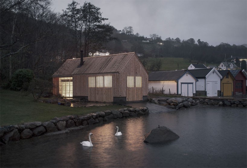 Переделанное строение для хранения лодки в Норвегии