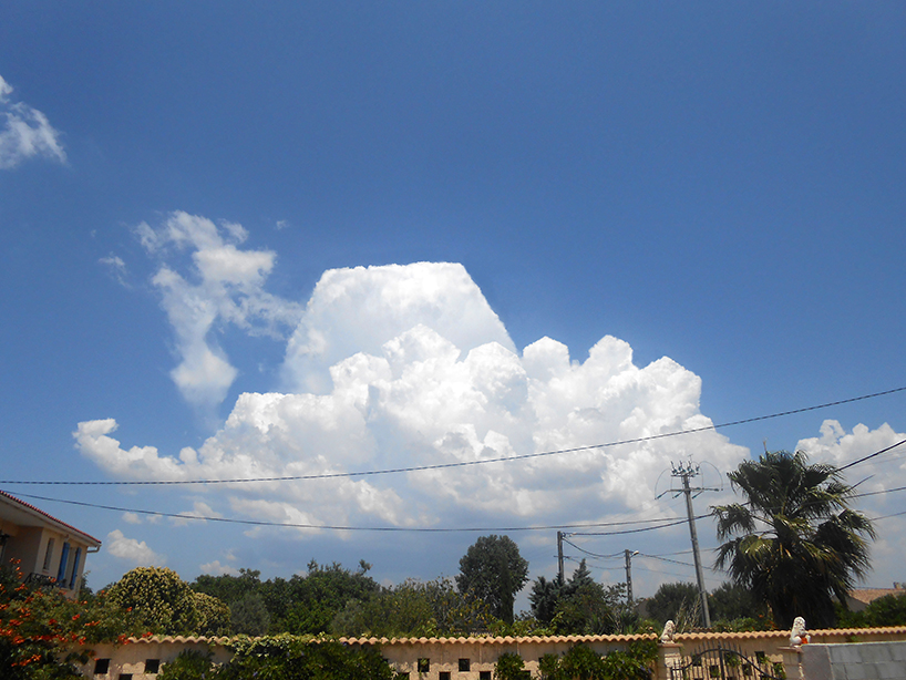 Геометрические облака от Hugo Livet