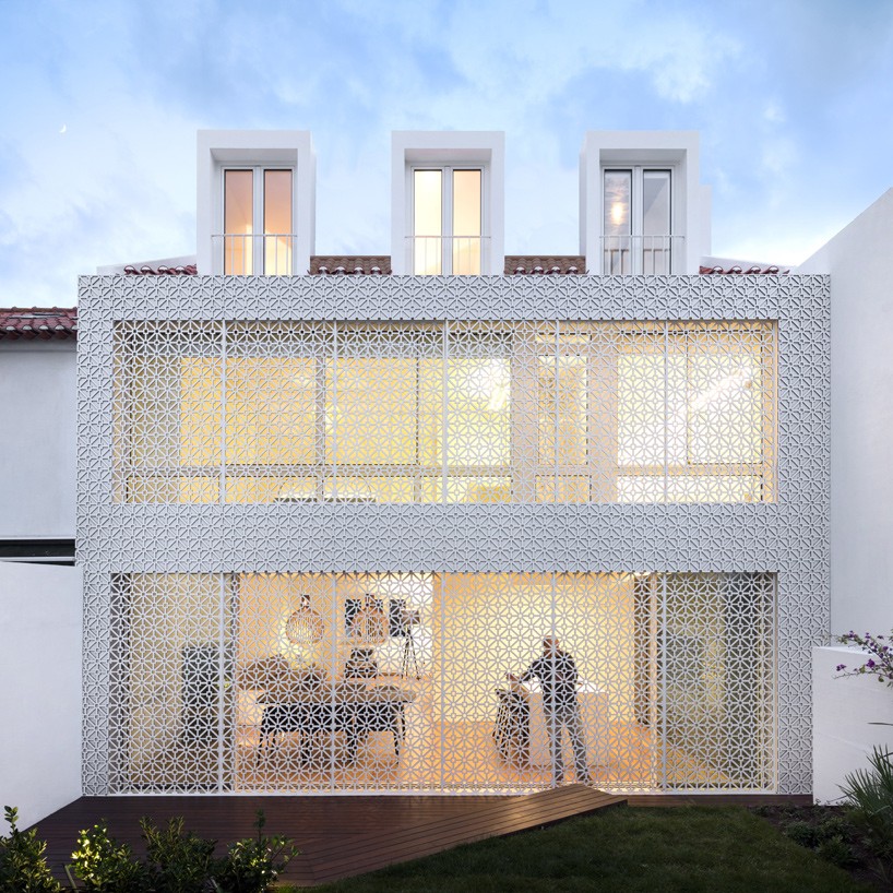 Дом с фасадом-занавеской в Португалии