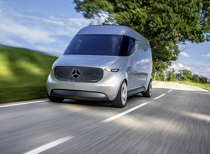 Mercedes-Benz Vision Van: почтовый электромобиль с дронами на крыше