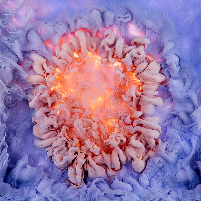 Потрясающие картины красок смешанных с водой от Mark Mawson