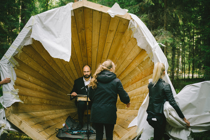 estonian-students-forest-megaphones-library-rooms-voru-county-designboom-13.jpg