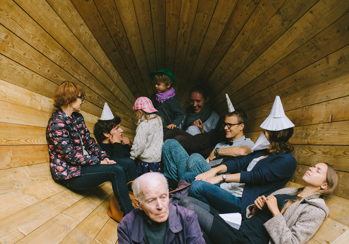 estonian-students-forest-megaphones-library-rooms-voru-county-designboom-17.jpg