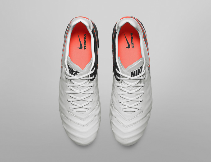 Nike_Football_TIEMPO_LEGEND_D_original.jpg
