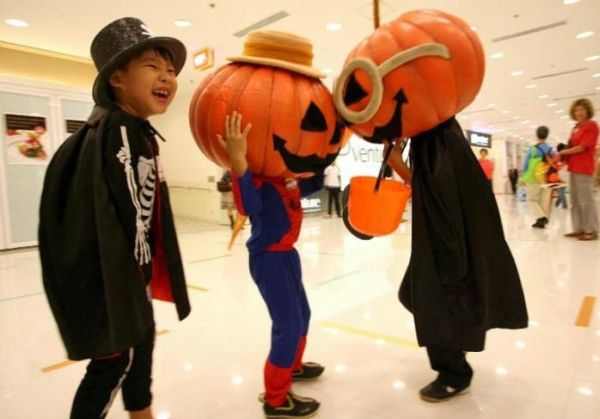 японцы празнуют хэллоуин
