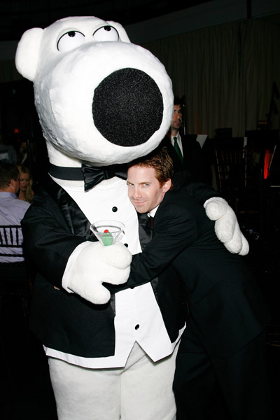 seth green at family guy 100the episode party - сет грин гриффины