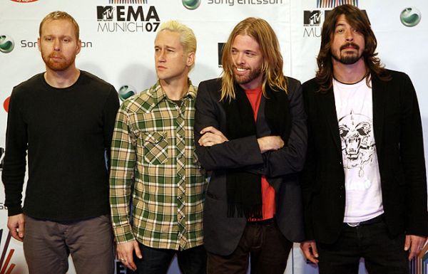 foo fighters mtv europe music awards 2007 with dave grohl