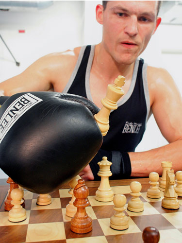 новый вид спорта шахбокс - шахматы и бокс