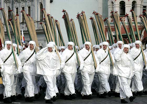 парад на красной площади - лыжный батальон