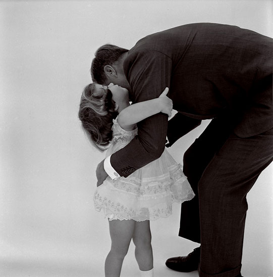 johnfkennedy_caroline_richardavedon2.jpg