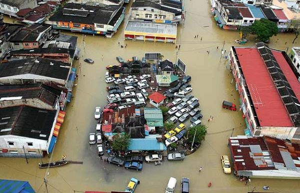 наводнение в малайзии