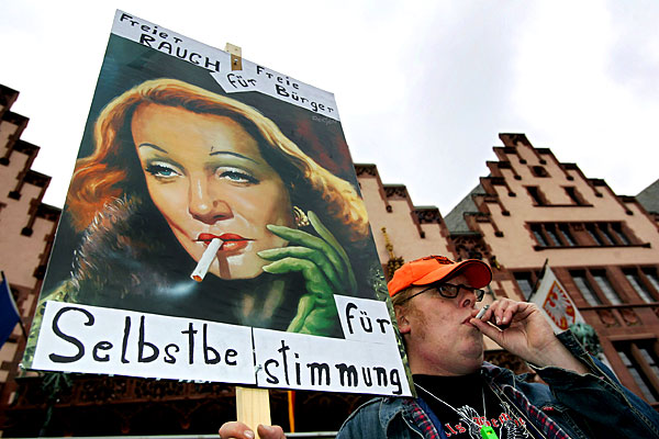 Протест против запрета курения в Германии