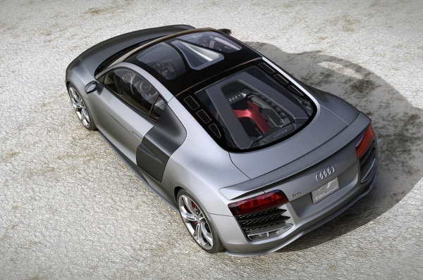 Audi R8 V12