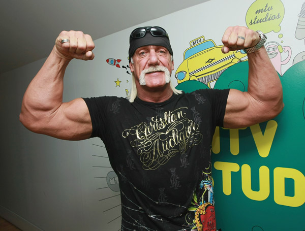 халк хоган позирует hulk hogan mtv's trl