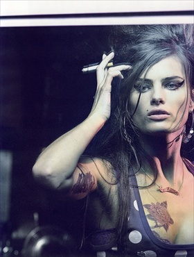 isabeli fontana as amy winehouse in vogue paris february 2008 l'idole editorial by peter lindbergh