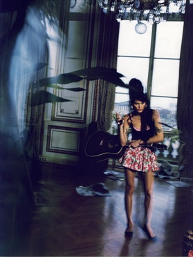 изабели фонтана в роли эми уайнхаус во французском издании vogue февраль 2008 фотосессия идол