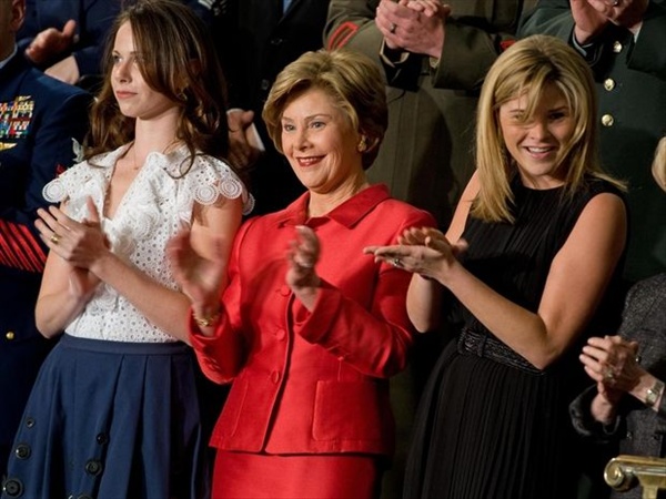 laura_bush_with_daughters.JPG
