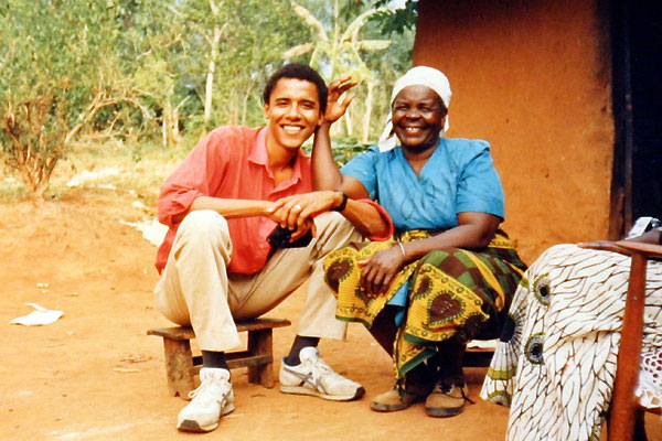 34-летний Барак Обама в гостях у своей бабушки Сары Огвел Онянго
