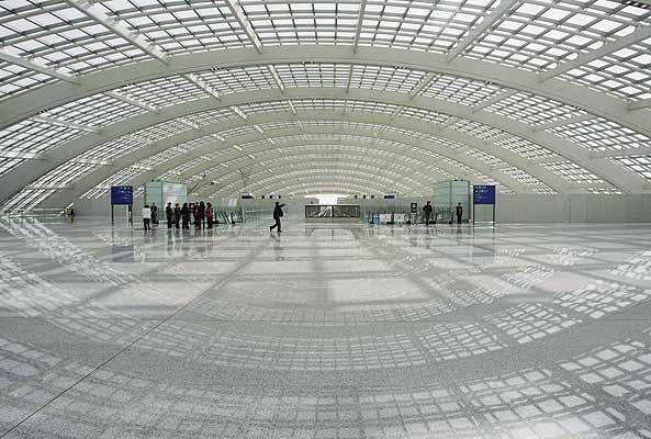 В аэропорту Пекина открылся самый большой в мире терминал