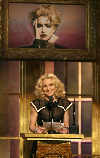 Живая легенда Мадонна принята в Зал Славы Рок-н-ролла 