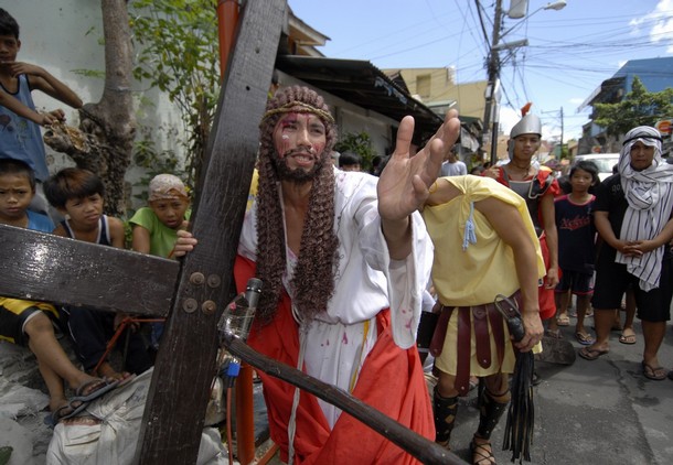 ритуал распятия христа манила филиппины