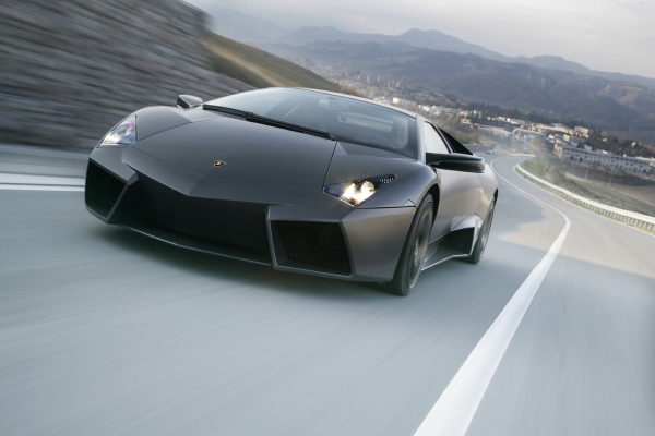 Появились новые фотографии суперкара Lamborghini Reventon