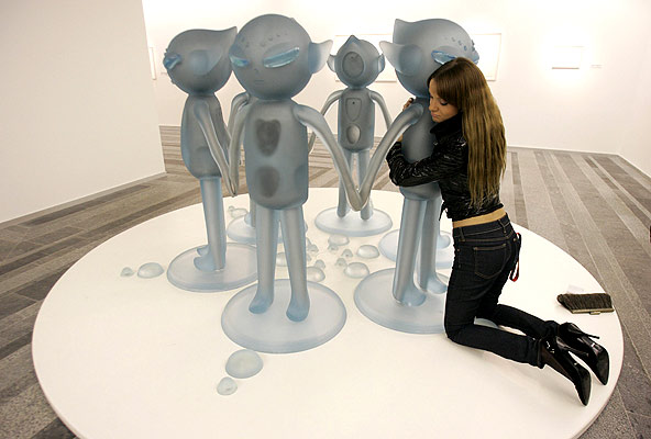 Экспозиция Oneness получила свое название от работы японской художницы Марико Мори