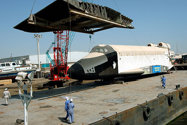 Советский аналог американского "шаттла" - космический многоразовый корабль Буран