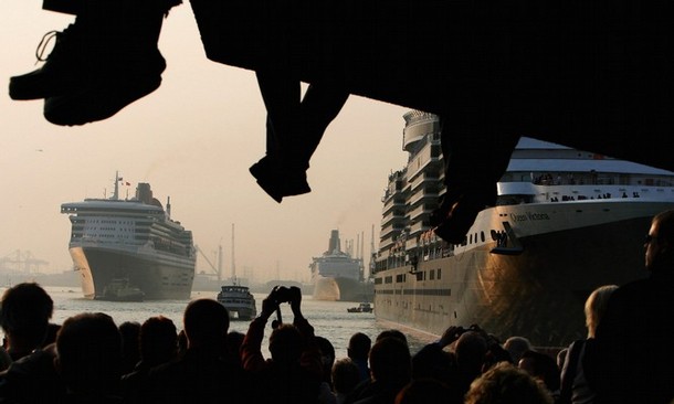 three queens meet at southampton harbour - queen mary 2, queen victory and queen elizabeth 2