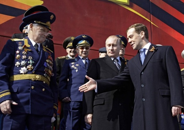 В своем обращении Дмитрий Медведев обратился к ветеранам