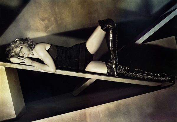 madonna_tom_munro_photoshoot02.jpg