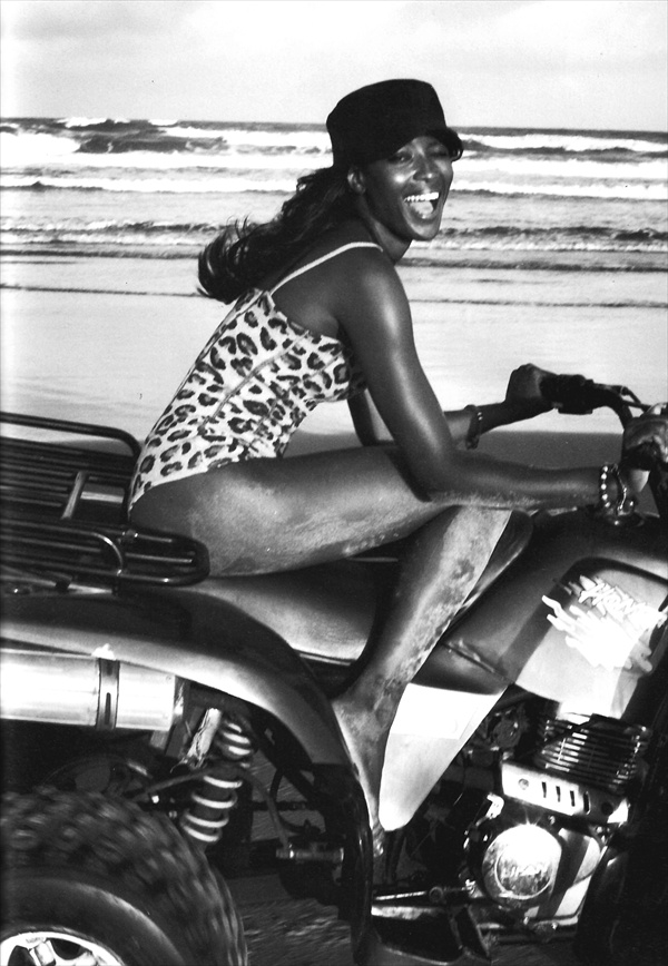 naomi_campbell_id_magazine07.jpg