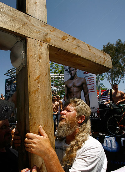 anti gay protesters in los angeles