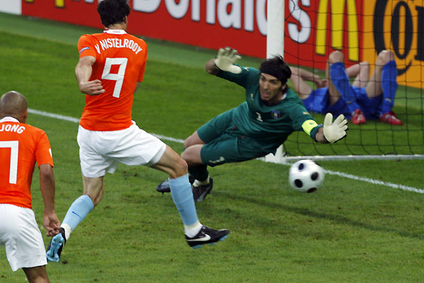 ruud van nistelrooy holland team