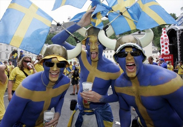 sweden_greece_match_swedish_fans.jpg