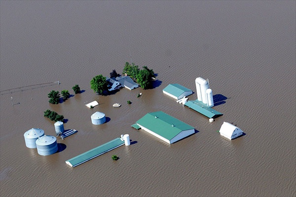 Затопленные дома, город Оквиль (Oakville), штат Айова