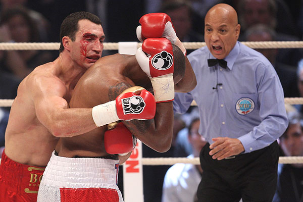 Vladimir Klitschko against Tony Thompson
