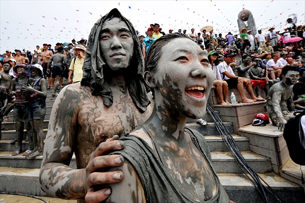 Фестиваль грязи в Порёне (Boreyong Mud Festival)